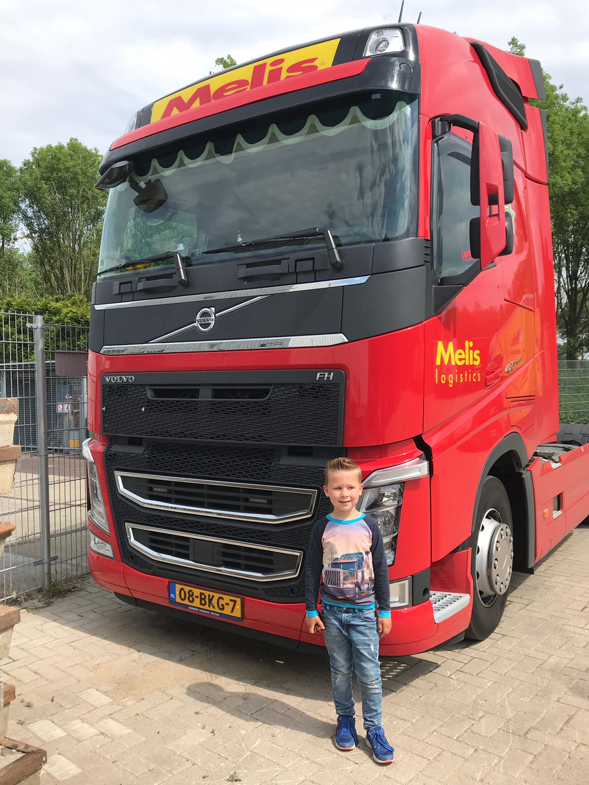 Melis Logistics ontmoet jonge chauffeur in spé
