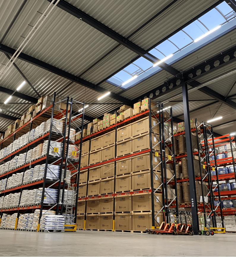 Melis Logistics voorziet in vervoer en opslag van zonnepanelen