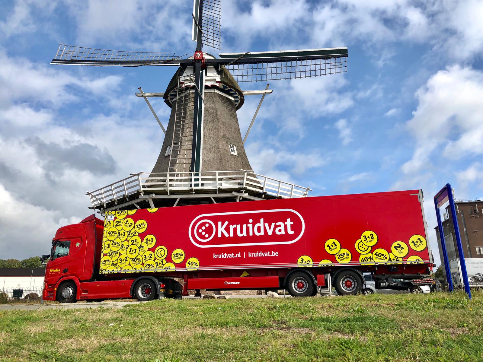 Melis Logistics & Kruidvat: nieuwe reclame-uitingen op de opleggers